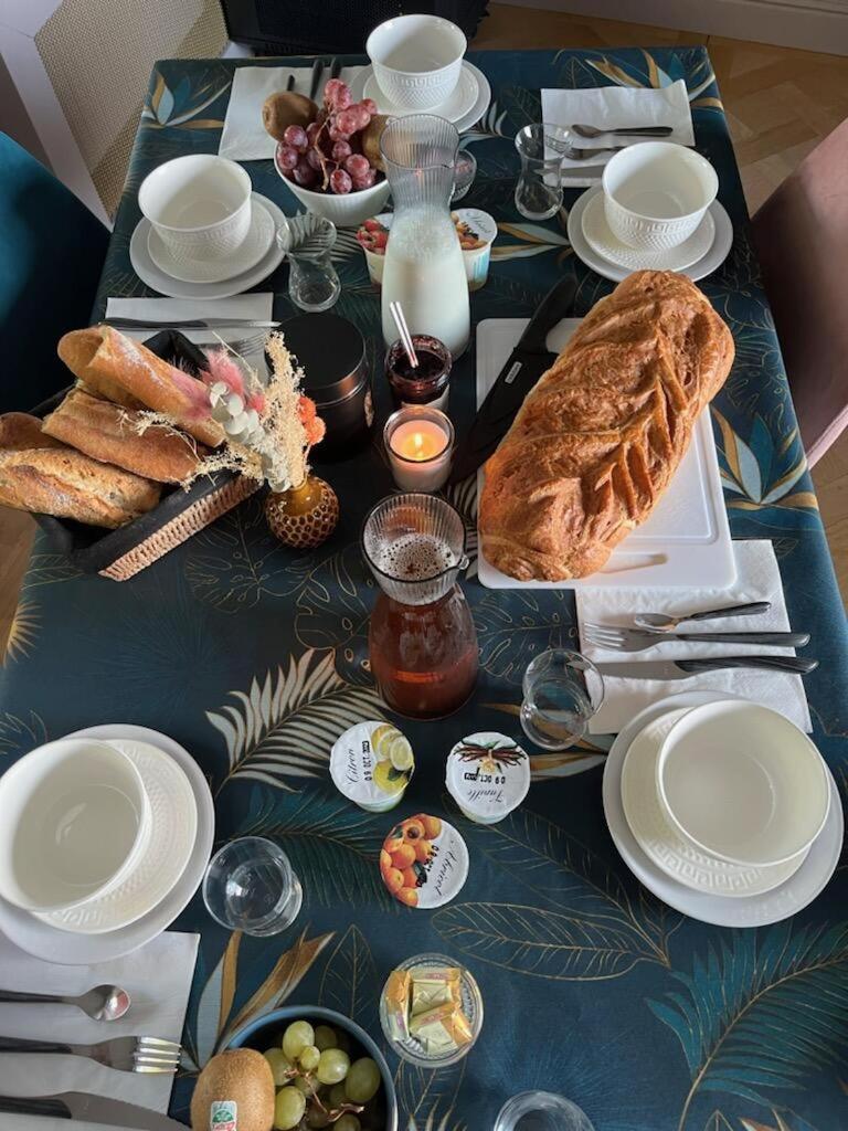 Maison Menadel Yvetot Bagian luar foto