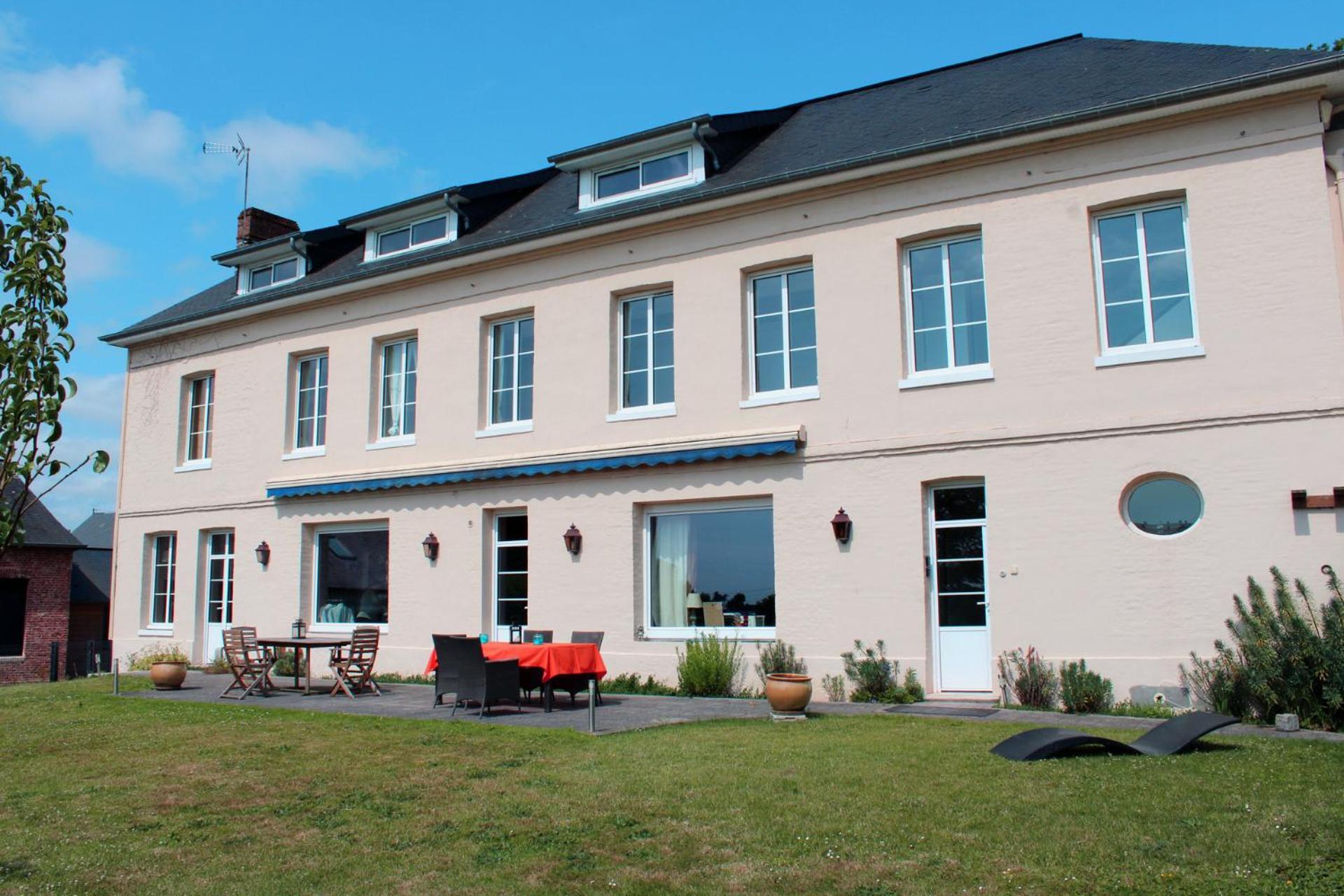 Maison Menadel Yvetot Bagian luar foto